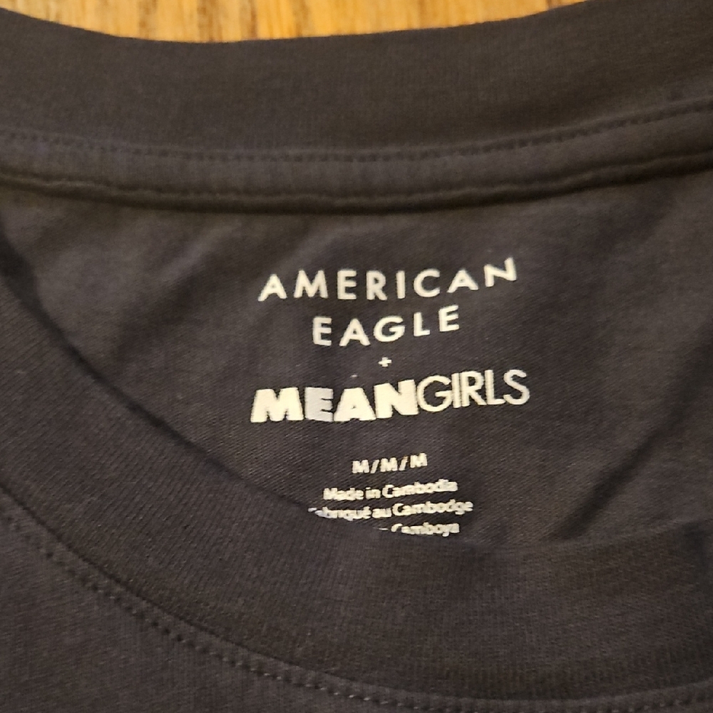 American Eagle Outfitters Black Graphic Tee - Picture 4 of 6